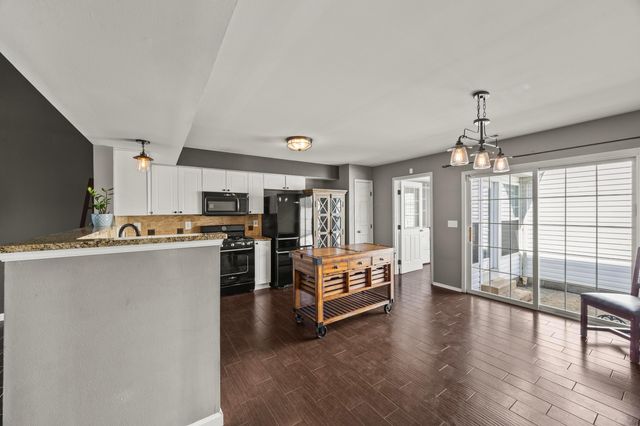4462 Alameda Drive, Grove City, OH 43123