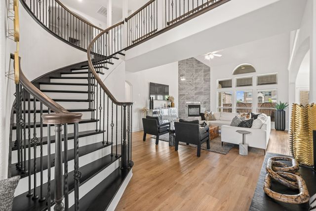 414 Frontier Court, Midlothian, TX 76065