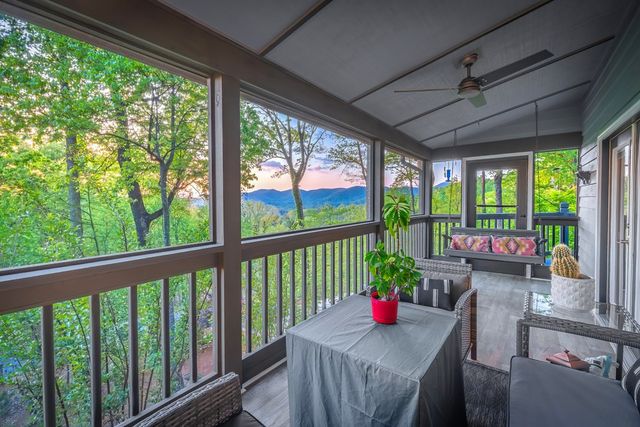 288 Sunny View Drive, Blairsville, GA 30512