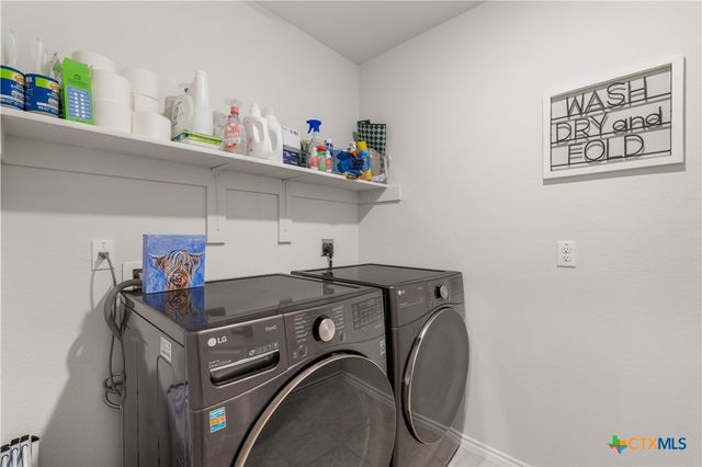 583 Taggart Trail, Jarrell, TX 76537