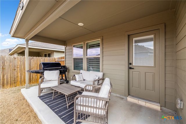 583 Taggart Trail, Jarrell, TX 76537