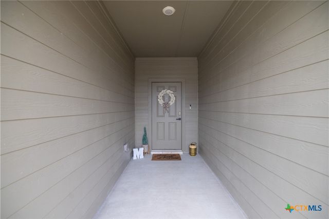 583 Taggart Trail, Jarrell, TX 76537