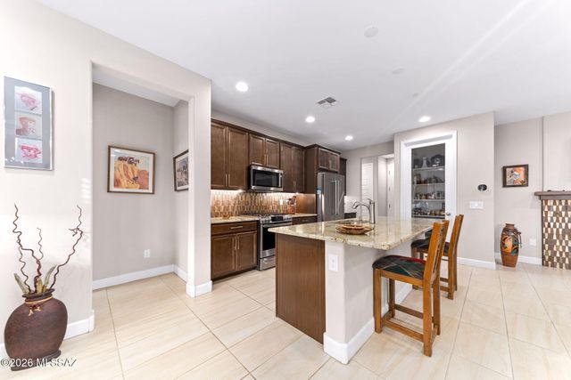 5660 S Wind Cave Trail, Tucson, AZ 85747