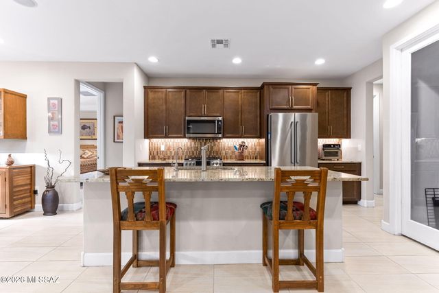 5660 S Wind Cave Trail, Tucson, AZ 85747