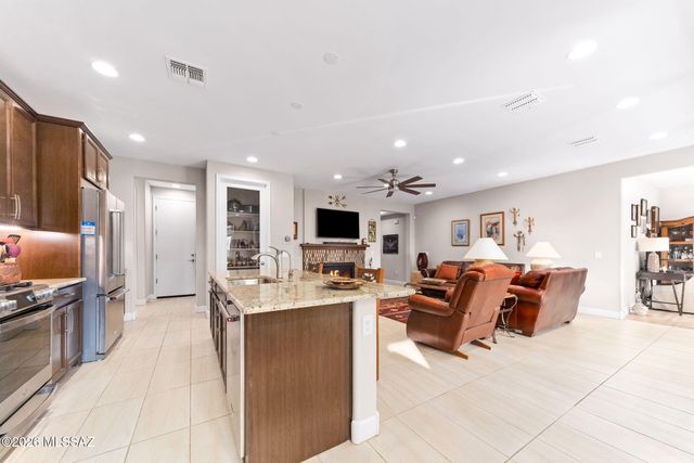 5660 S Wind Cave Trail, Tucson, AZ 85747