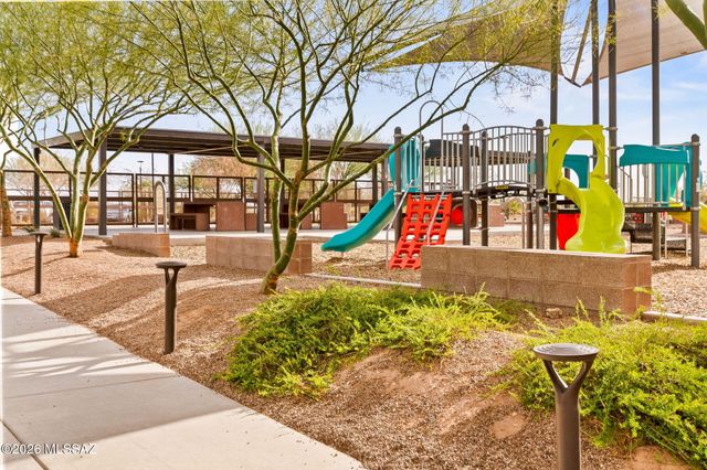 5660 S Wind Cave Trail, Tucson, AZ 85747