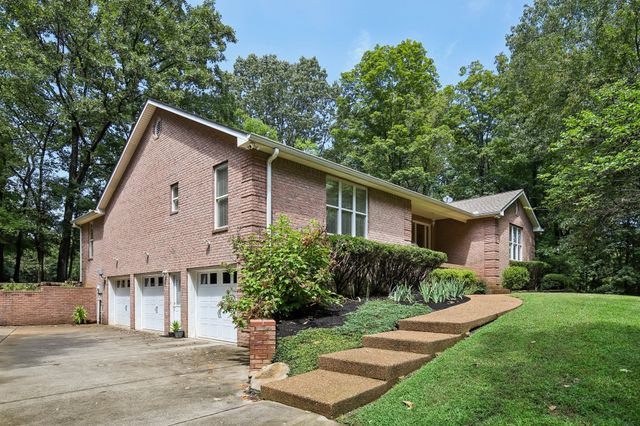 9670 Coles Ferry Pike, Lebanon, TN 37087