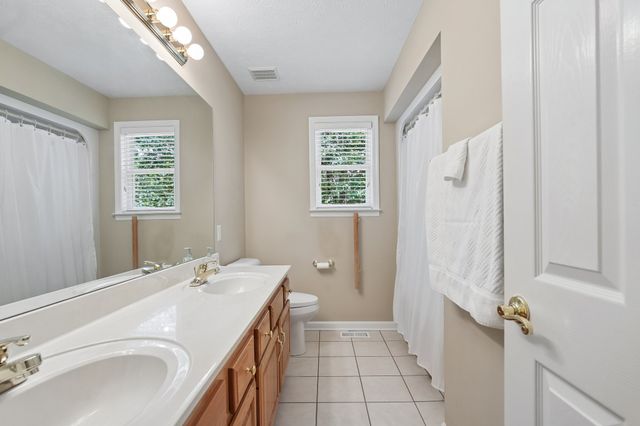 9670 Coles Ferry Pike, Lebanon, TN 37087