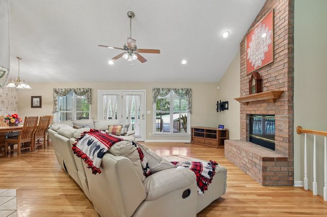 9670 Coles Ferry Pike, Lebanon, TN 37087