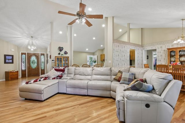 9670 Coles Ferry Pike, Lebanon, TN 37087