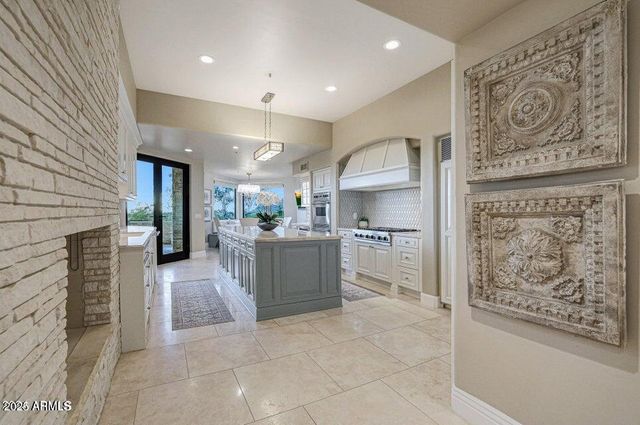 10638 E YEARLING Drive, Scottsdale, AZ 85255