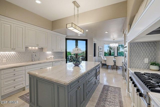 10638 E YEARLING Drive, Scottsdale, AZ 85255