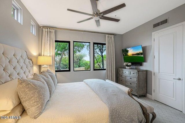 10638 E YEARLING Drive, Scottsdale, AZ 85255
