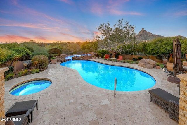 10638 E YEARLING Drive, Scottsdale, AZ 85255