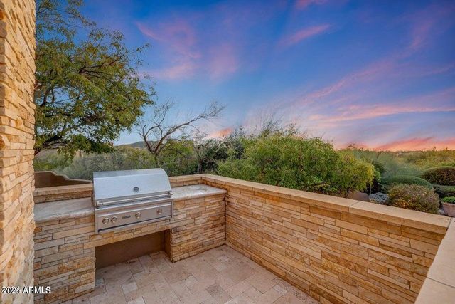 10638 E YEARLING Drive, Scottsdale, AZ 85255