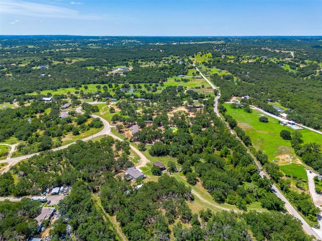 410 Wild Hill Oak Drive, Springtown, TX 76082