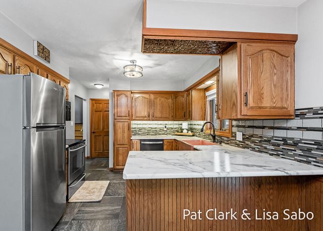 12826 Riley Street, Holland, MI 49424