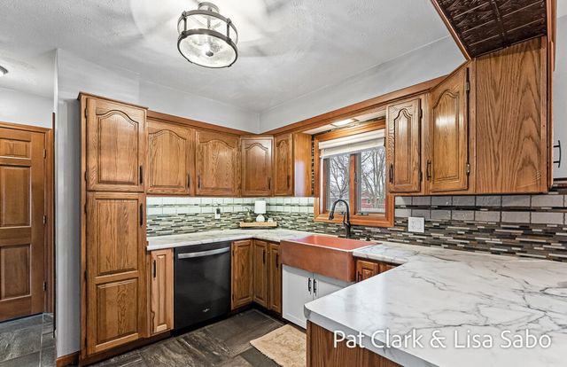 12826 Riley Street, Holland, MI 49424