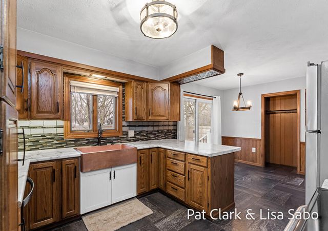 12826 Riley Street, Holland, MI 49424