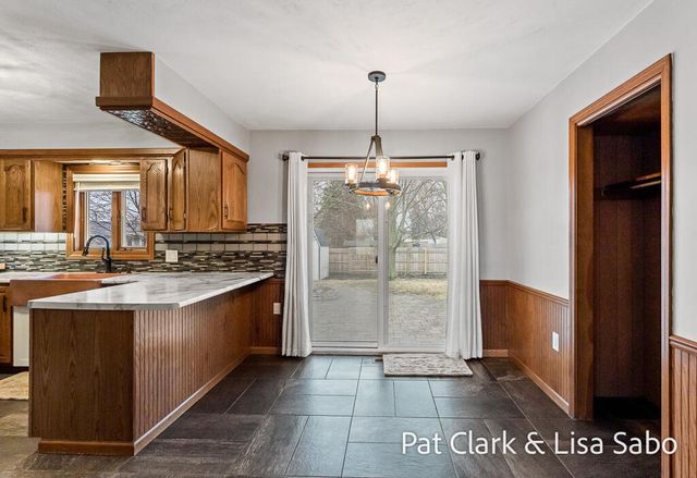 12826 Riley Street, Holland, MI 49424