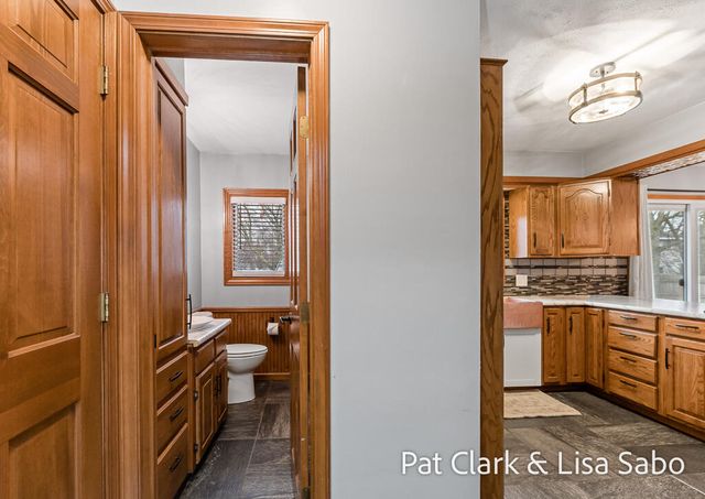 12826 Riley Street, Holland, MI 49424