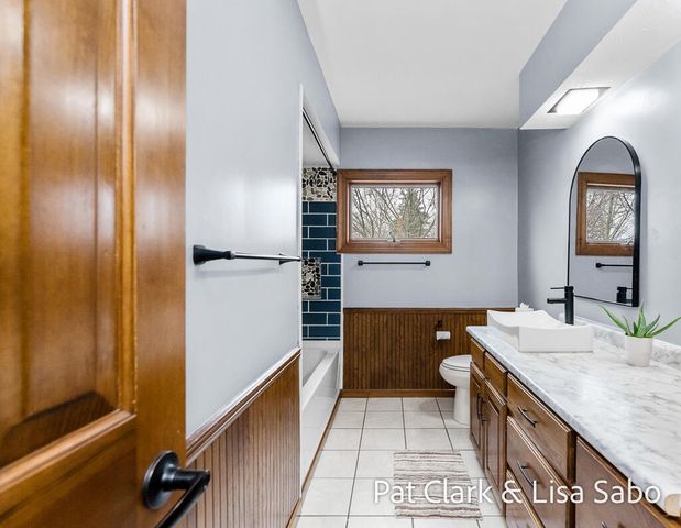 12826 Riley Street, Holland, MI 49424