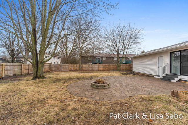 12826 Riley Street, Holland, MI 49424