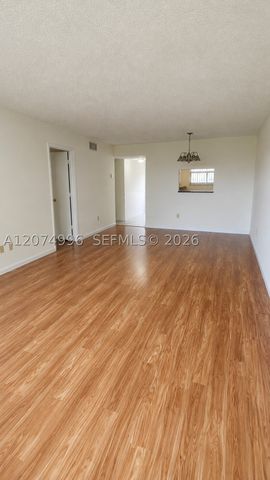 6550 Royal Palm Blvd 112A, Margate, FL 33063