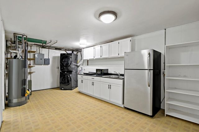 9242 Queen Avenue S, Bloomington, MN 55431