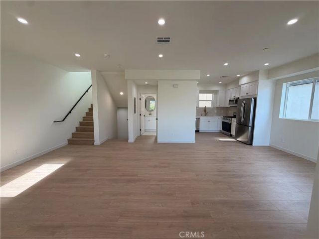 415 N La Fayette Park, Los Angeles, CA 90026