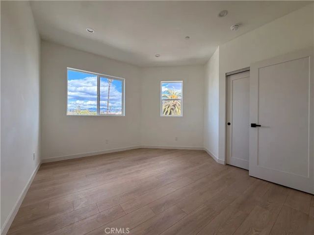 415 N La Fayette Park, Los Angeles, CA 90026