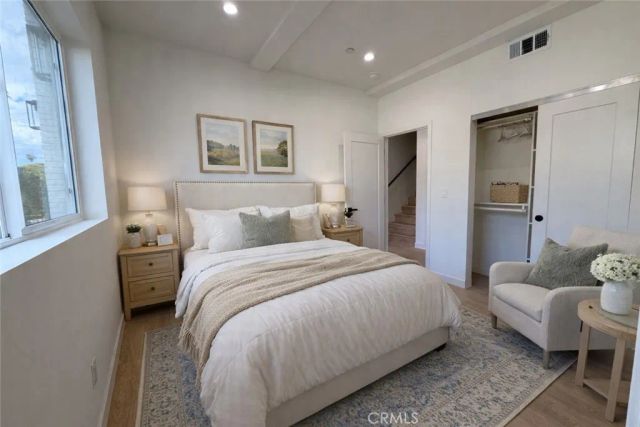 415 N La Fayette Park, Los Angeles, CA 90026