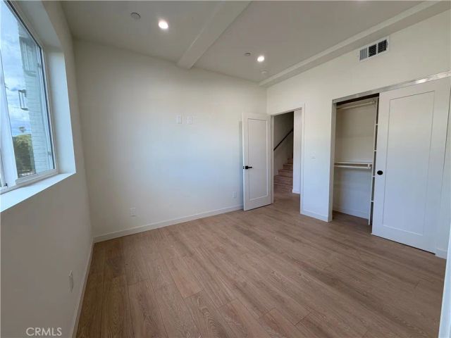 415 N La Fayette Park, Los Angeles, CA 90026