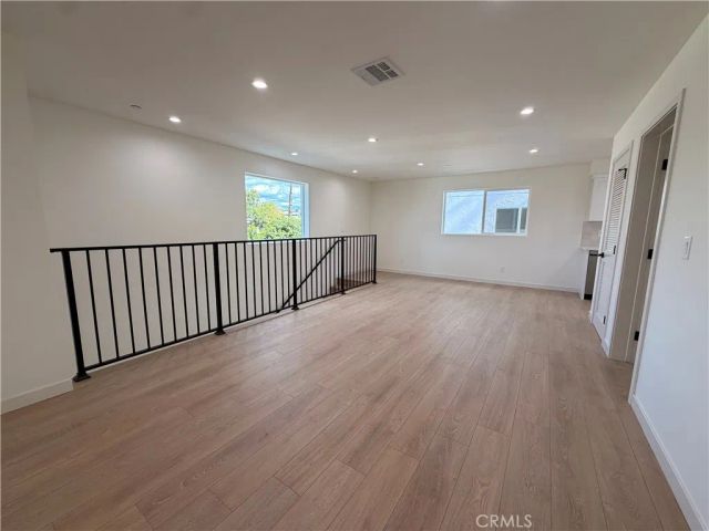 415 N La Fayette Park, Los Angeles, CA 90026