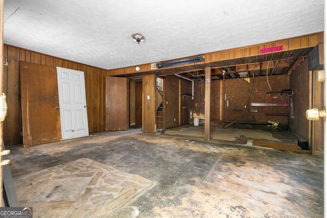 1056 Baker Lane, Marietta, GA 30062