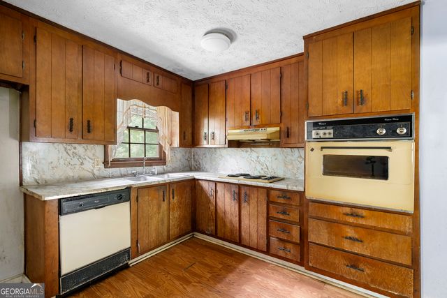 1056 Baker Lane, Marietta, GA 30062