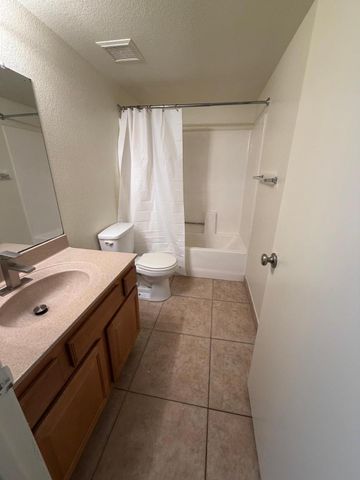 925 S Longmore Apt 101, Mesa, AZ 85202