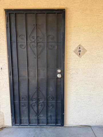925 S Longmore Apt 101, Mesa, AZ 85202