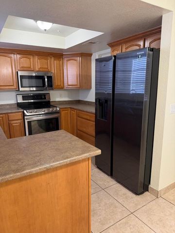 925 S Longmore Apt 101, Mesa, AZ 85202