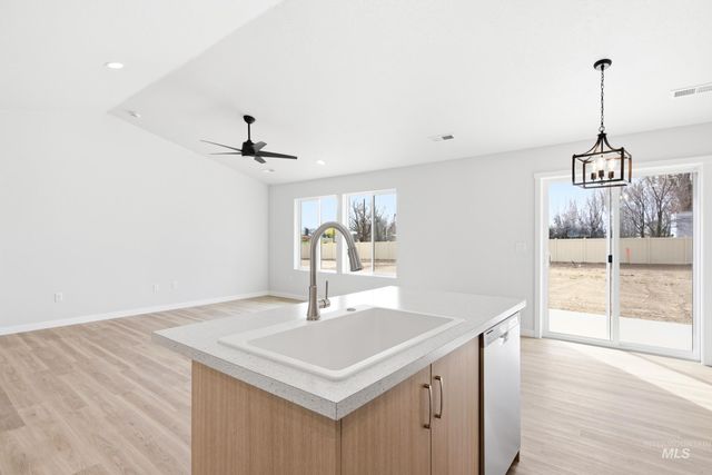 4210 Austin St, Caldwell, ID 83605
