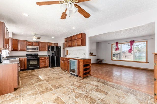 1328 Hilton Drive, Reynoldsburg, OH 43068