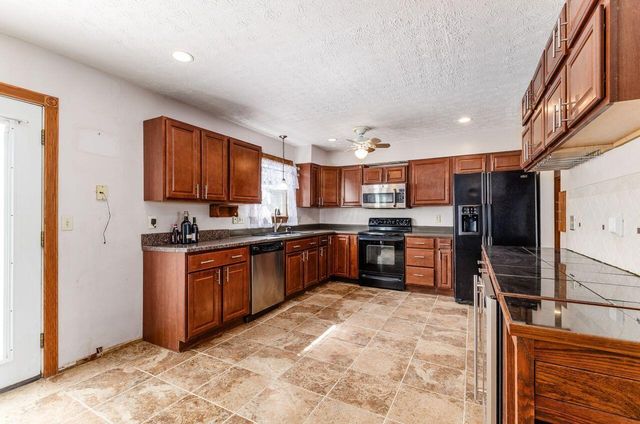 1328 Hilton Drive, Reynoldsburg, OH 43068