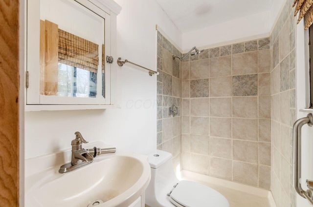 1328 Hilton Drive, Reynoldsburg, OH 43068