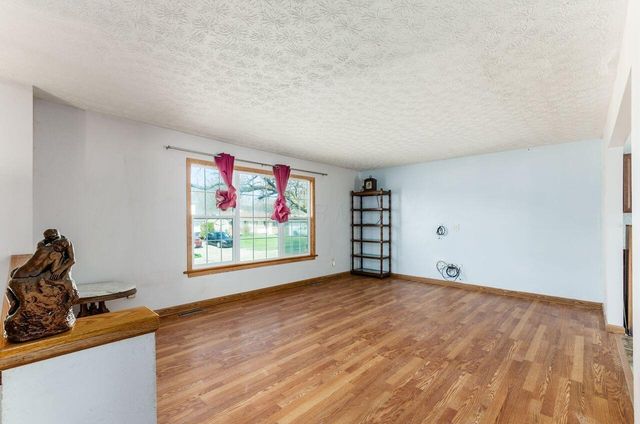 1328 Hilton Drive, Reynoldsburg, OH 43068