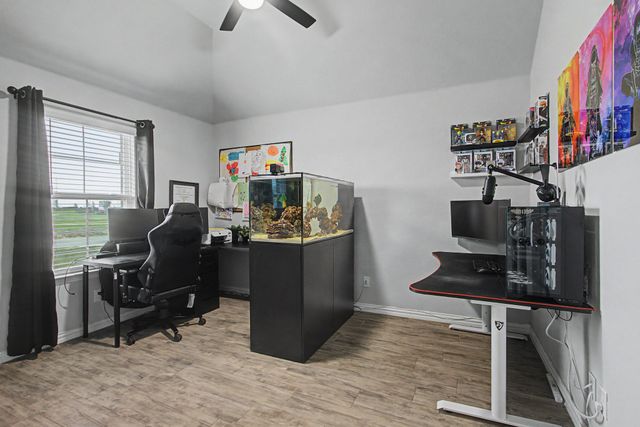 197 Stone Canyon Drive, Rhome, TX 76078