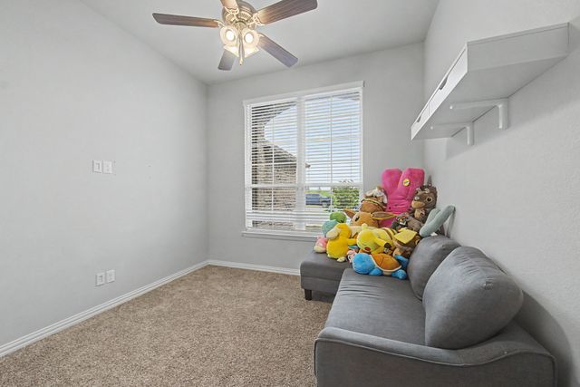 197 Stone Canyon Drive, Rhome, TX 76078