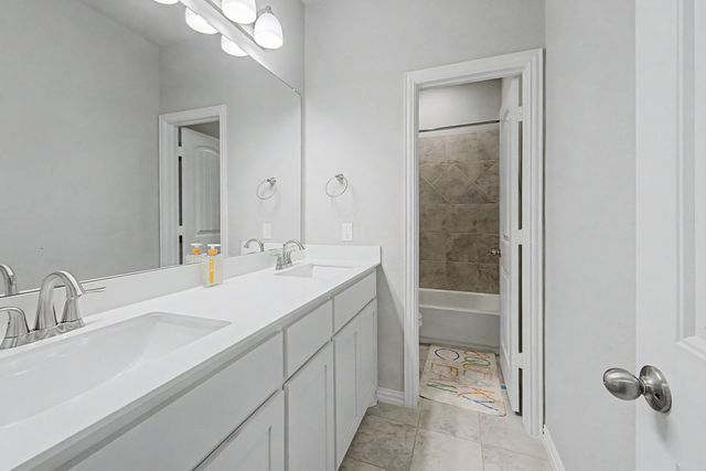 197 Stone Canyon Drive, Rhome, TX 76078