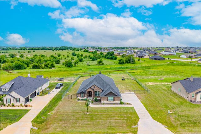 197 Stone Canyon Drive, Rhome, TX 76078