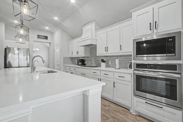 197 Stone Canyon Drive, Rhome, TX 76078