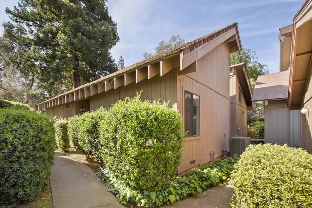 2232 Boyer Dr, Carmichael, CA 95608